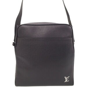Louis Vuitton Taiga Messenger Shoulder Bag